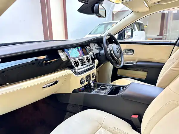 Rolls-Royce Ghost 2010