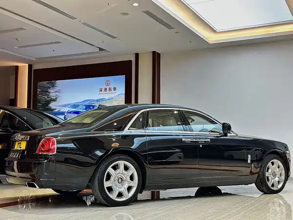 Rolls-Royce Ghost 2010