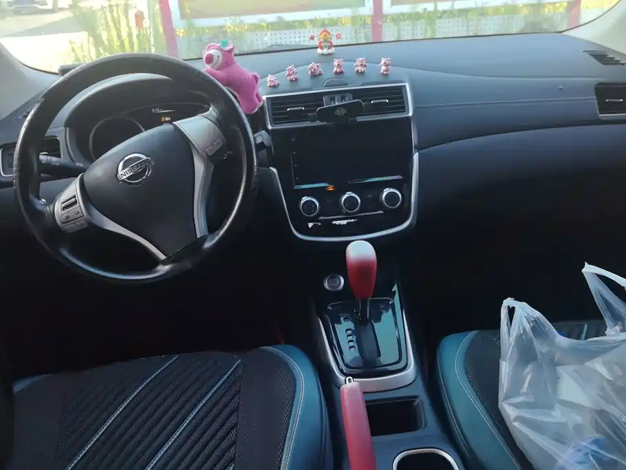 Nissan Tiida 2019 — фото 12