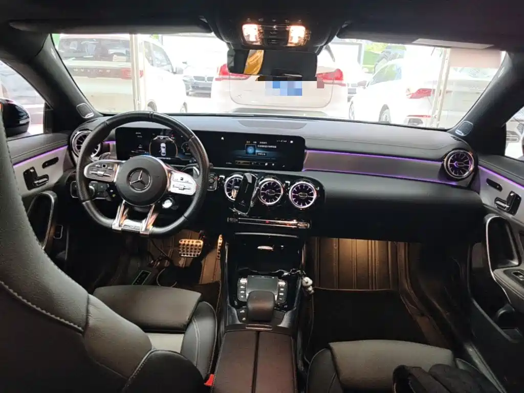 Mercedes-Benz Mercedes CLA AMG 2023 — фото 10