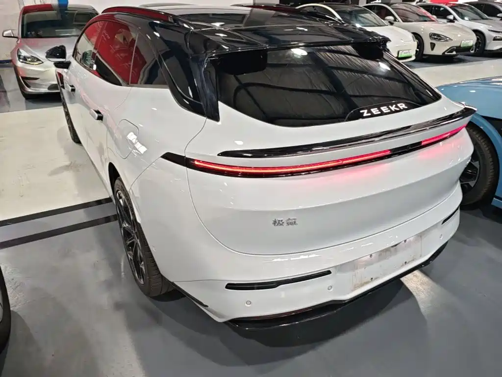 Zeekr 007 GT 2025