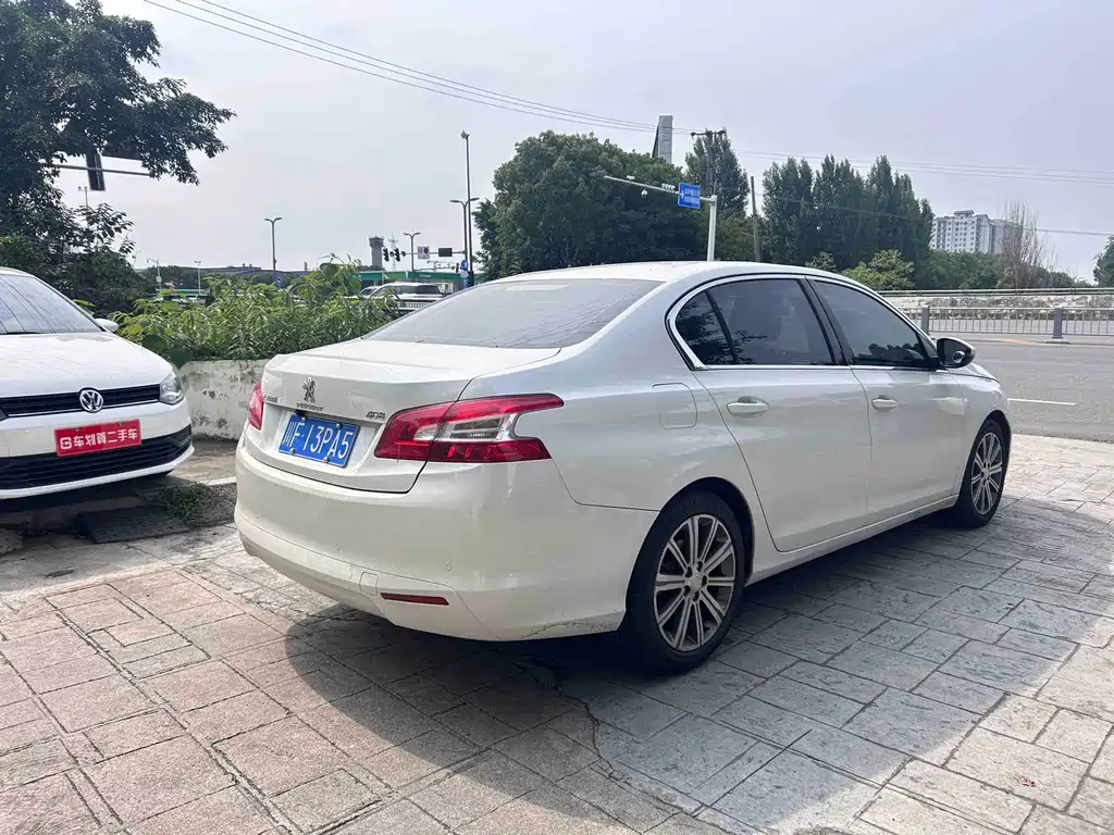Peugeot 408 2015 — фото 10