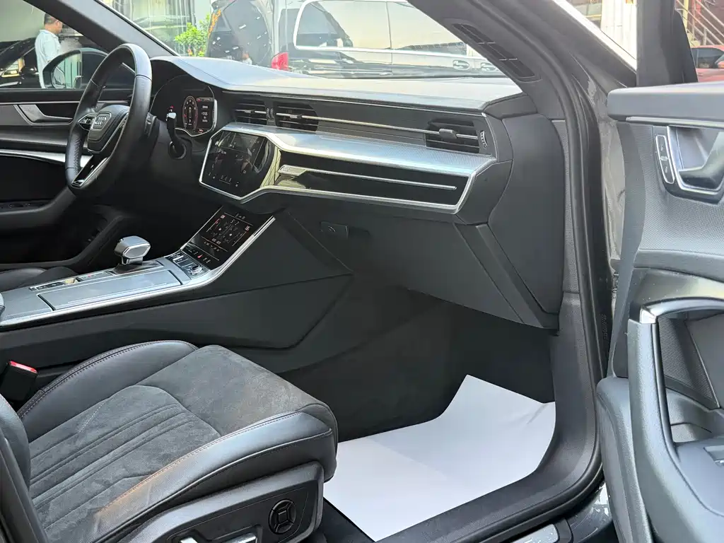 Audi A6L 2024
