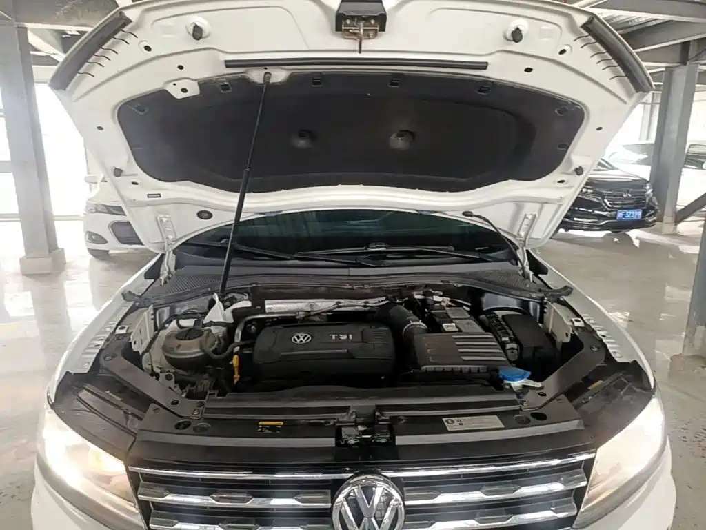 Volkswagen Tiguan L 2017 — фото 20