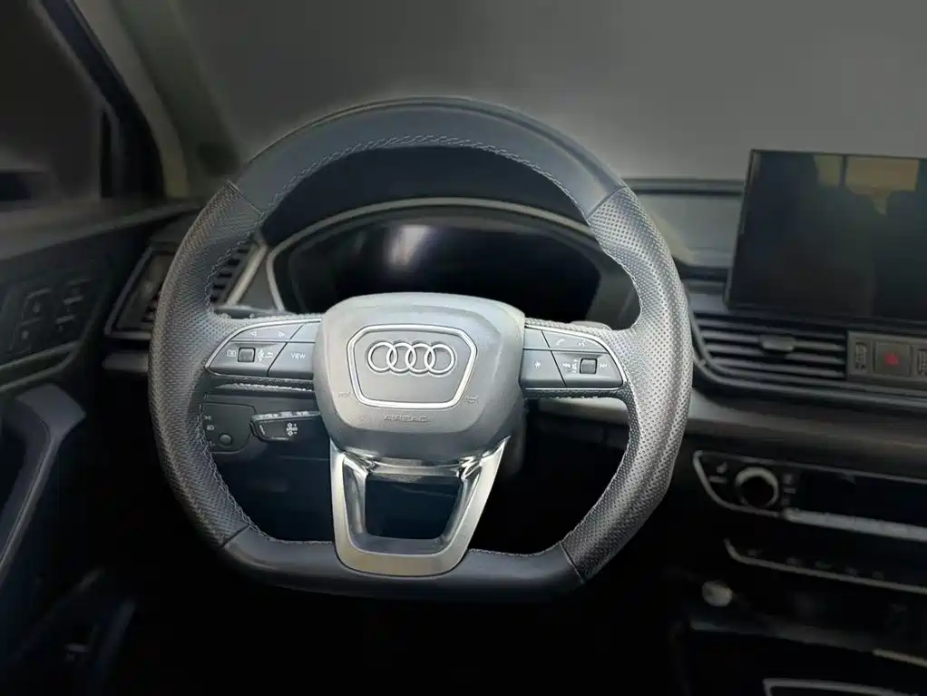 Audi Q5L 2022 — фото 14