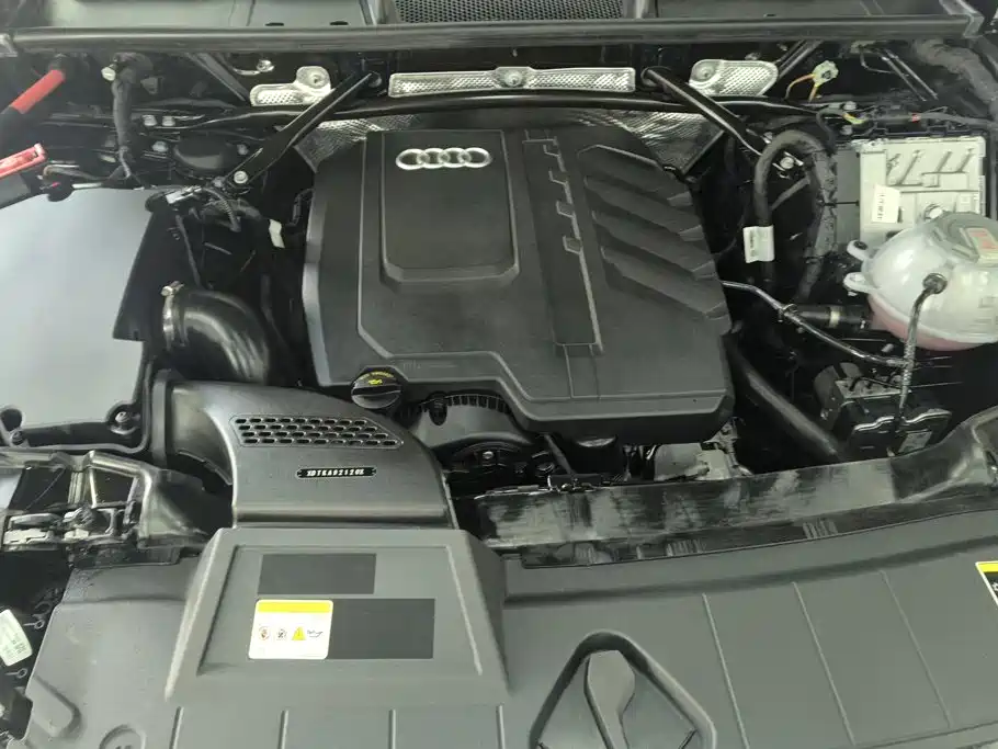 Audi Q5L 2023 — фото 10