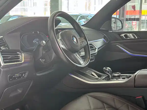BMW X5 2023