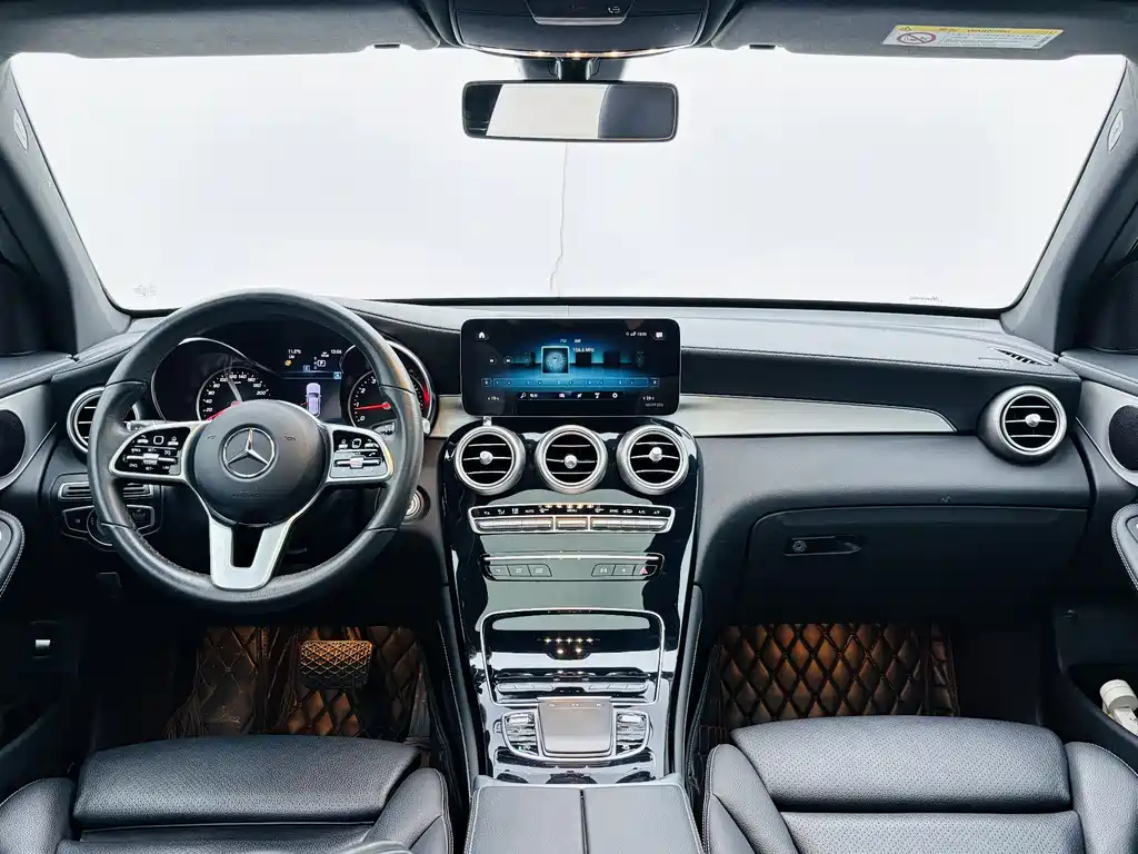 Mercedes-Benz GLC 2020 — фото 14