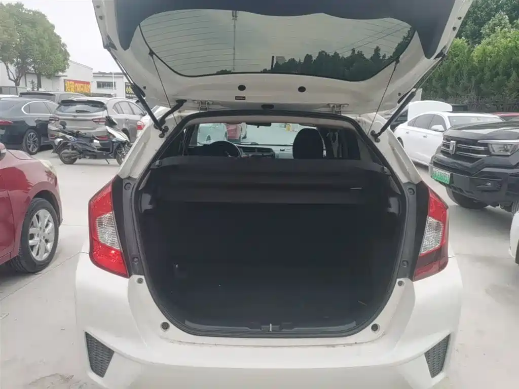 Honda Fit 2016 — фото 19