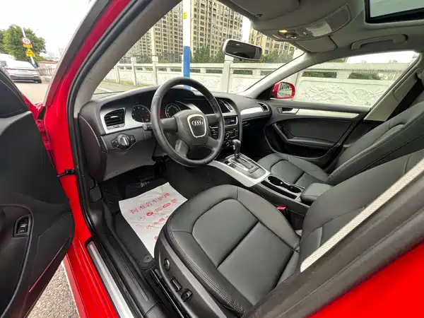 Audi A4L 2011