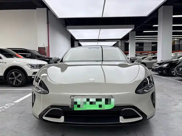 Xiaomi SU7 2024