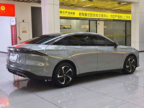 Geely Galaxy L6 2023