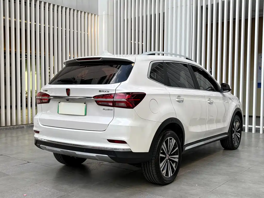 Roewe RX5 New Energy 2018 — фото 16