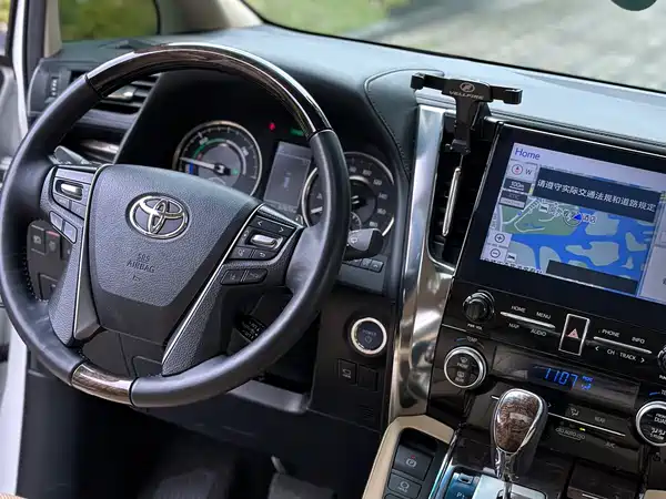 Toyota Vellfire 2023