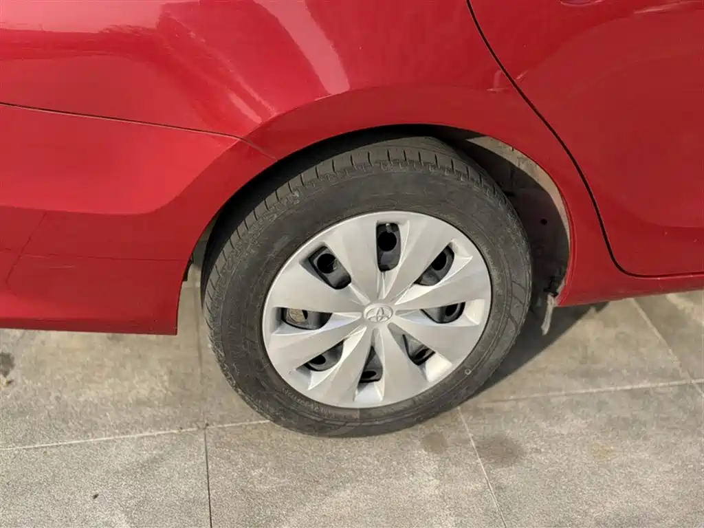 Toyota Yaris L 2020 — фото 25