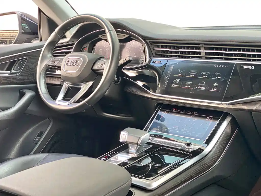 Audi Q8 2021 — фото 14