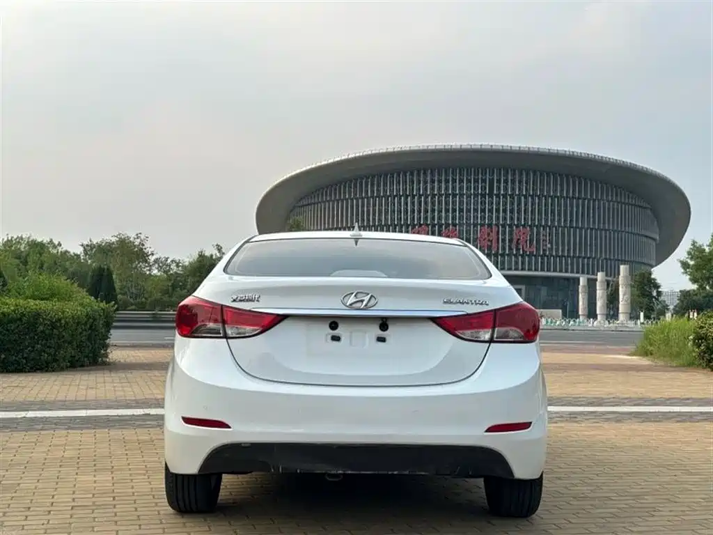 Hyundai Elantra Langdong 2014