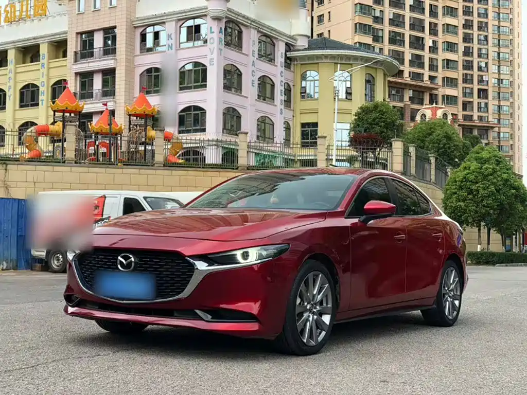 Mazda 3 Axela 2021 — фото 1