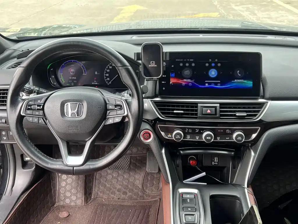 Honda Inspire 2021 — фото 13