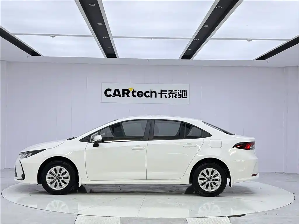 Toyota Corolla 2020 — фото 8