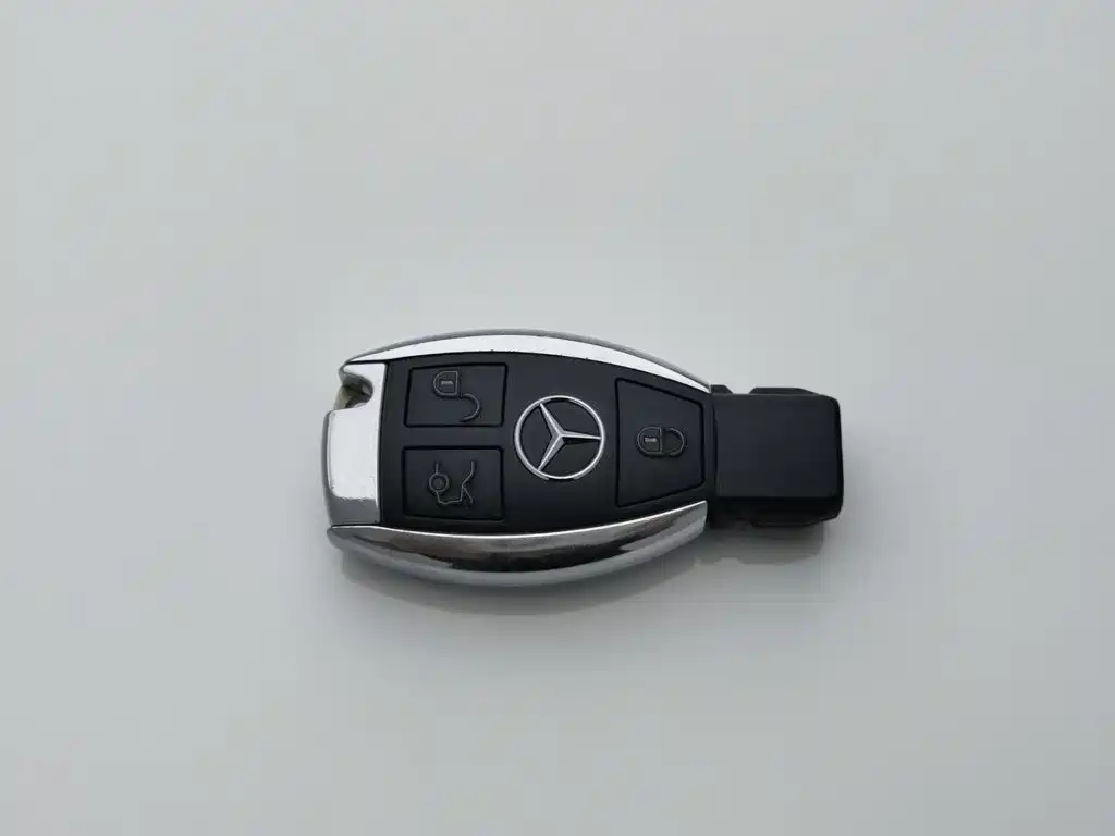 Mercedes-Benz GLC 2016 — фото 19