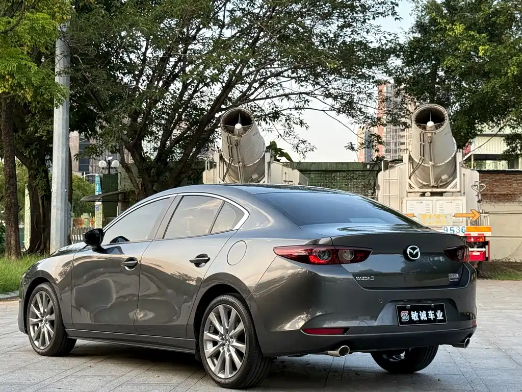 Mazda 3 Axela 2020