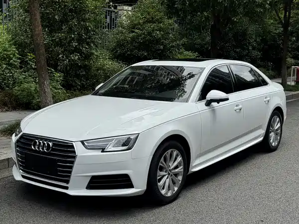 Audi A4L 2018