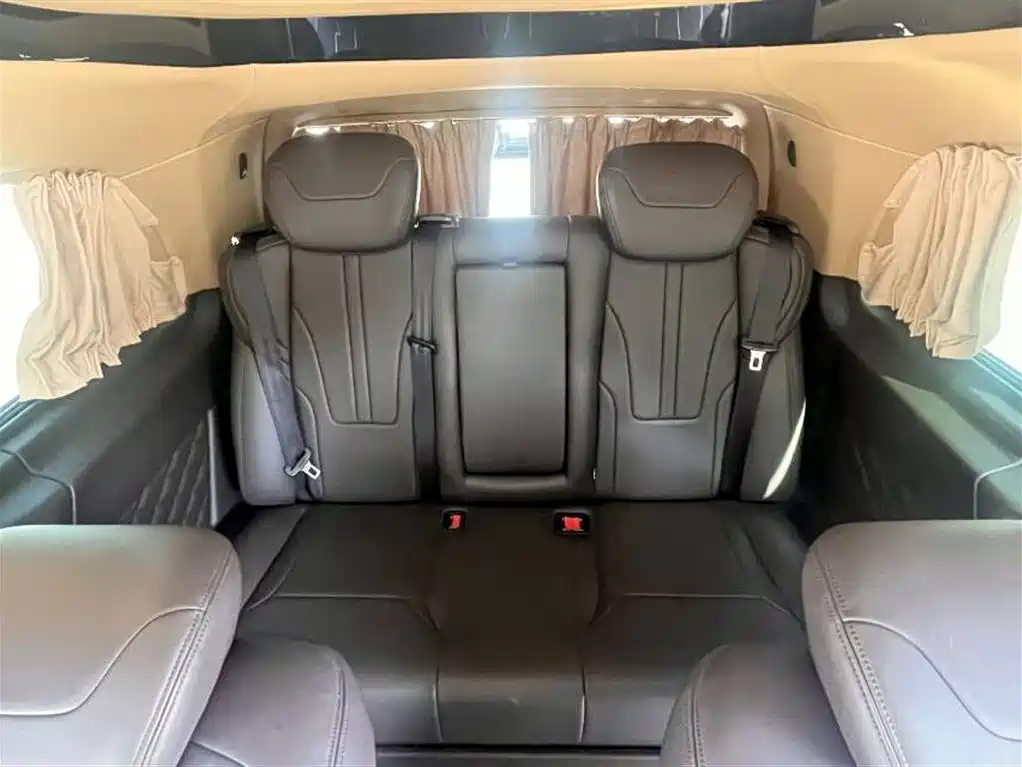 Mercedes-Benz Vito 2022 — фото 12