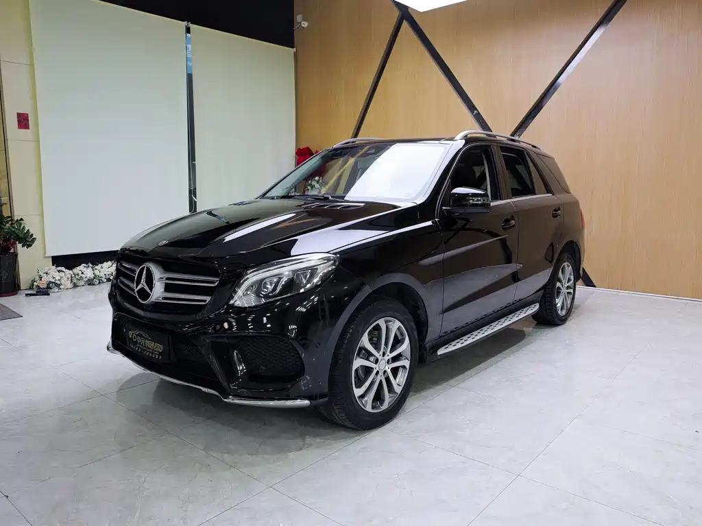 Mercedes-Benz GLE 2016