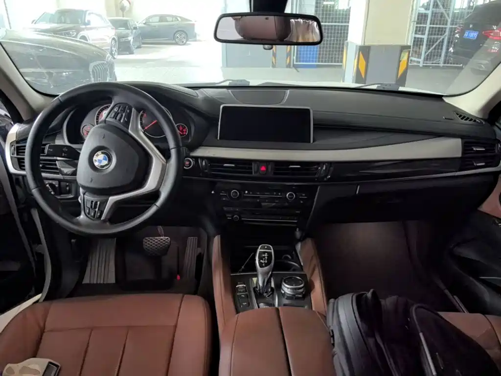 BMW X6 2015 — фото 10