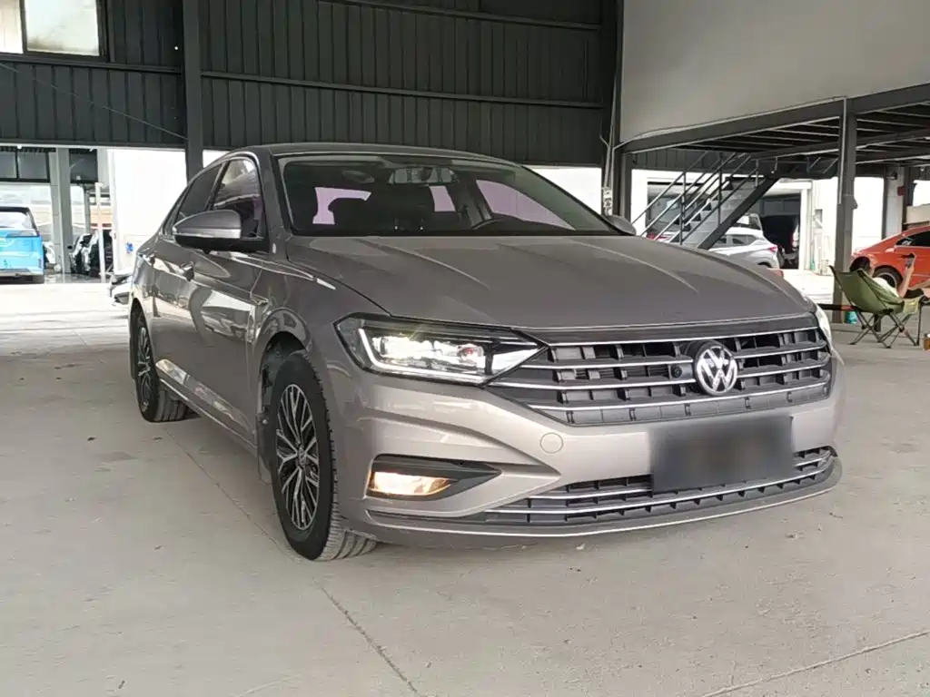 Volkswagen Sagitar 2020