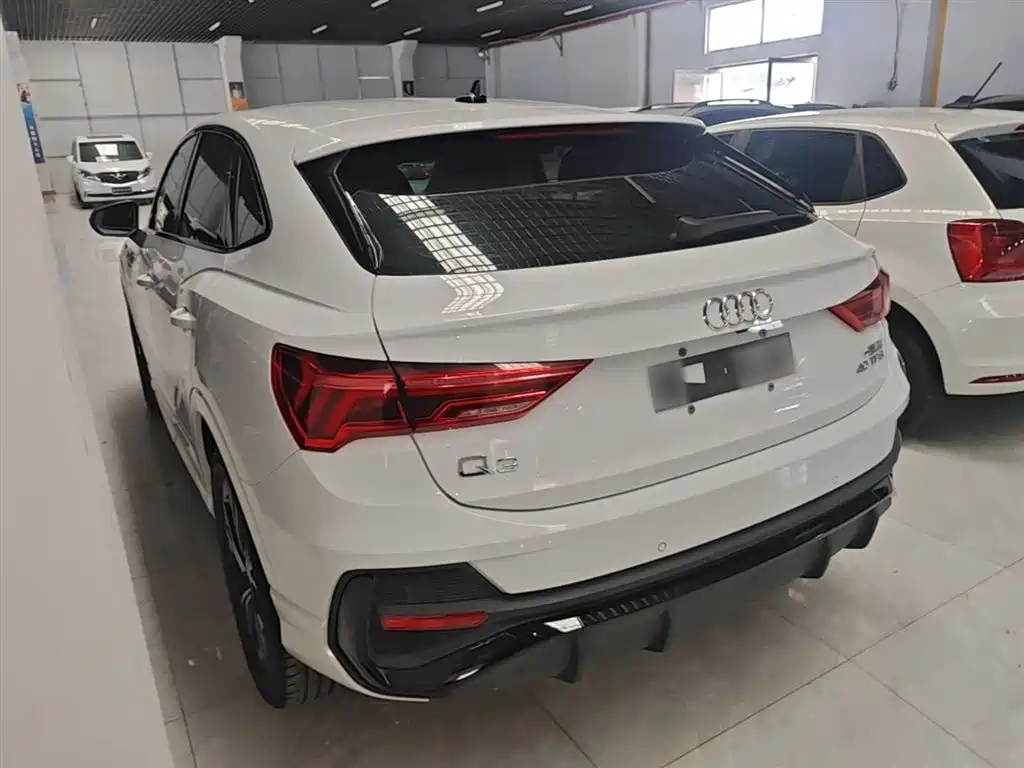 Audi Q3 Sportback 2023 — фото 5