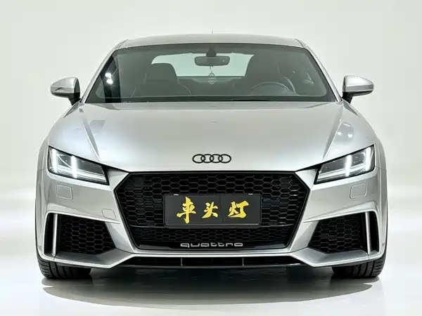Audi TT 2015