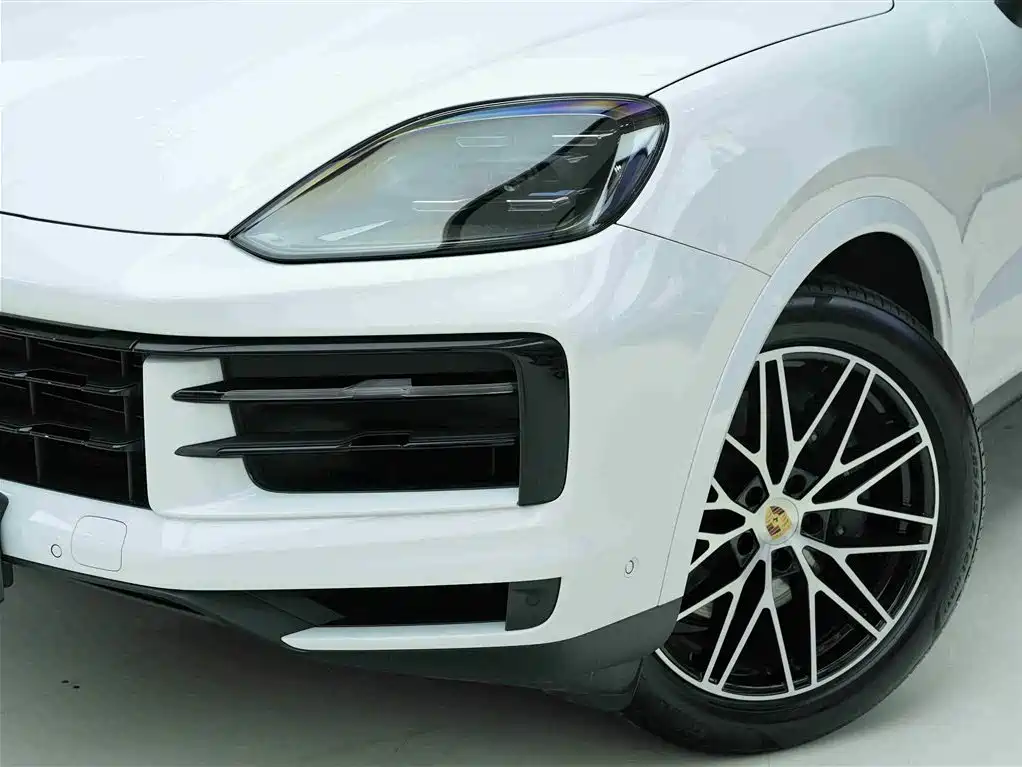 Porsche Cayenne 2024 — фото 26
