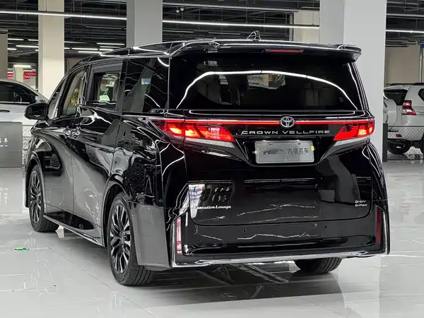 Toyota Vellfire 2024