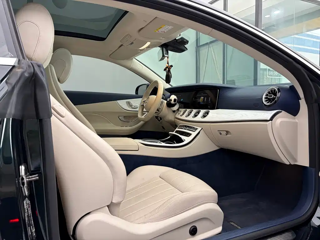 Mercedes-Benz E-Class 2023 — фото 10