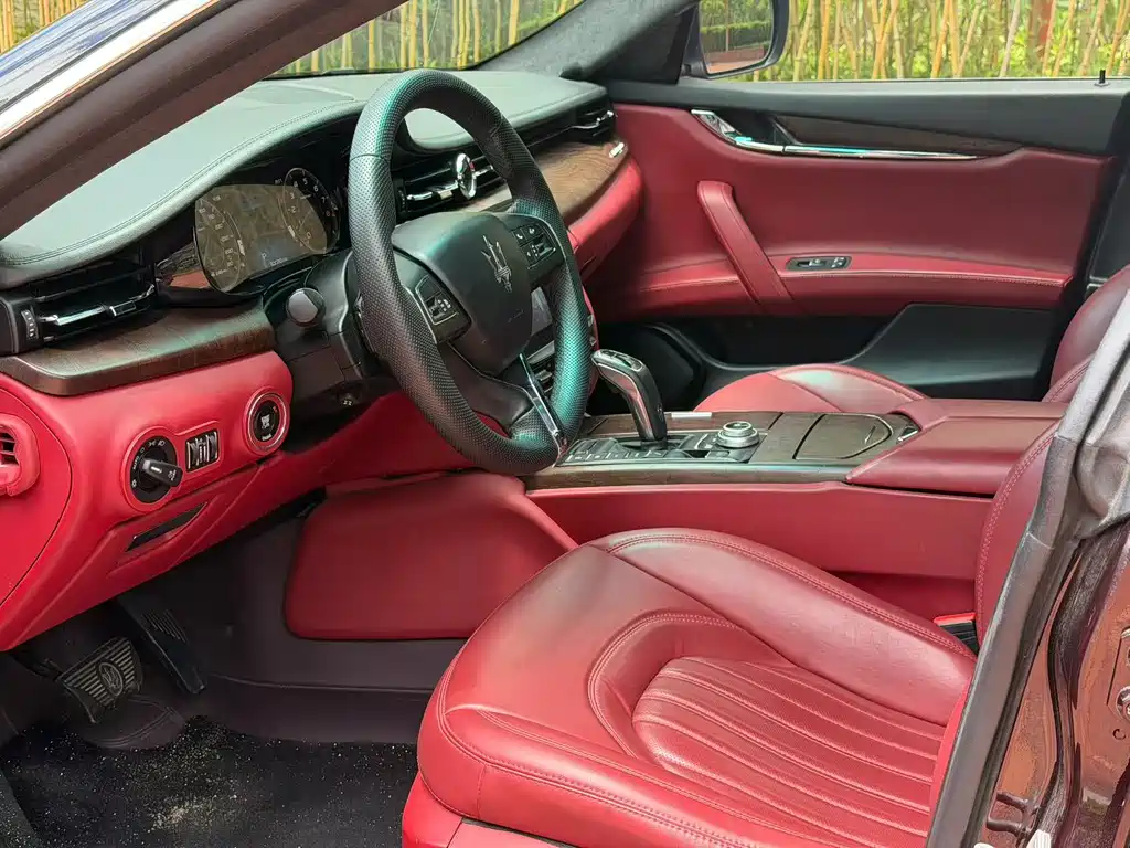 Maserati Quattroporte 2014