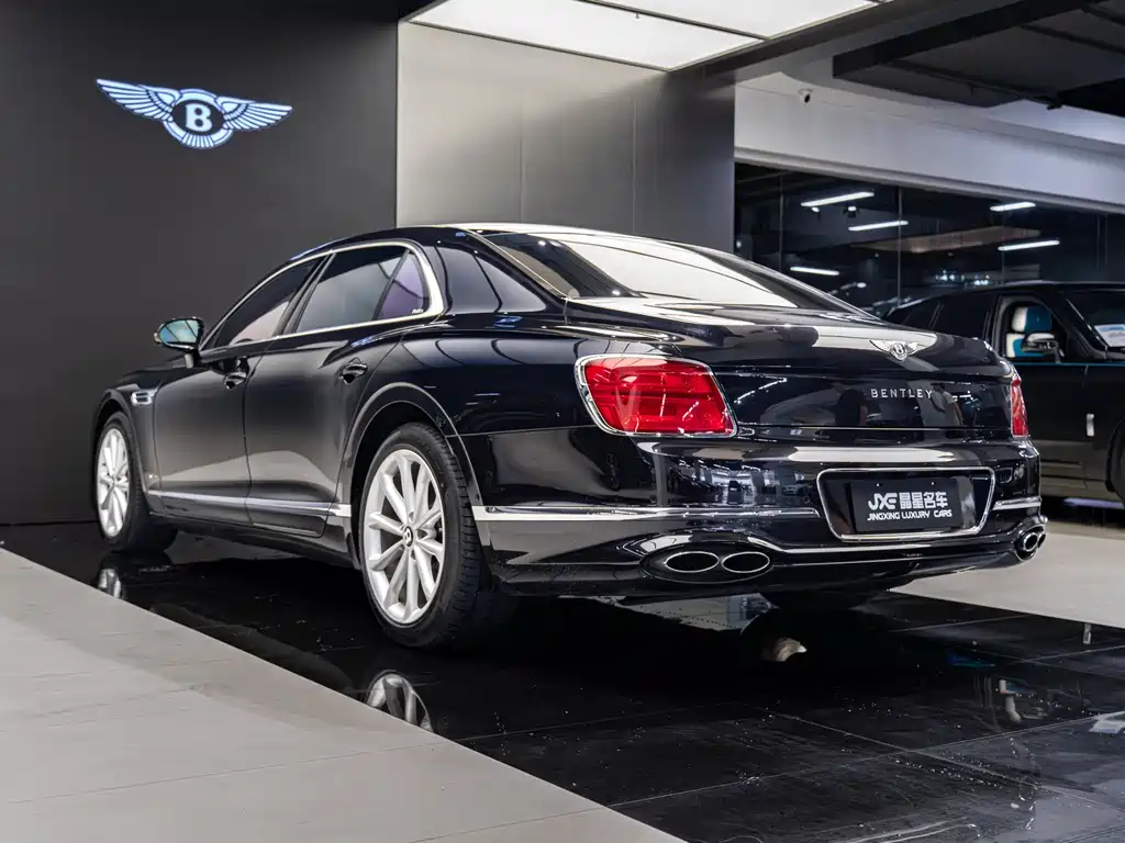 Bentley Flying Spur 2021 — фото 16