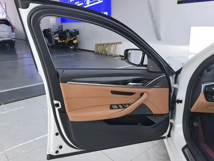 BMW 5 Series 2018