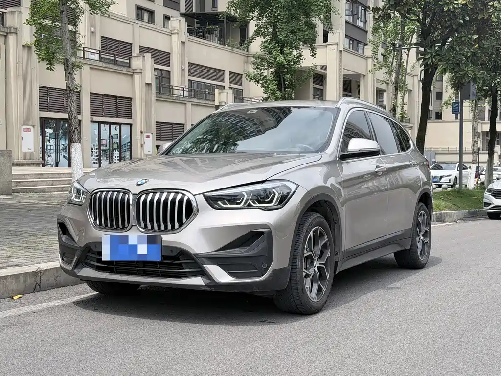 BMW X1 2023 — фото 1