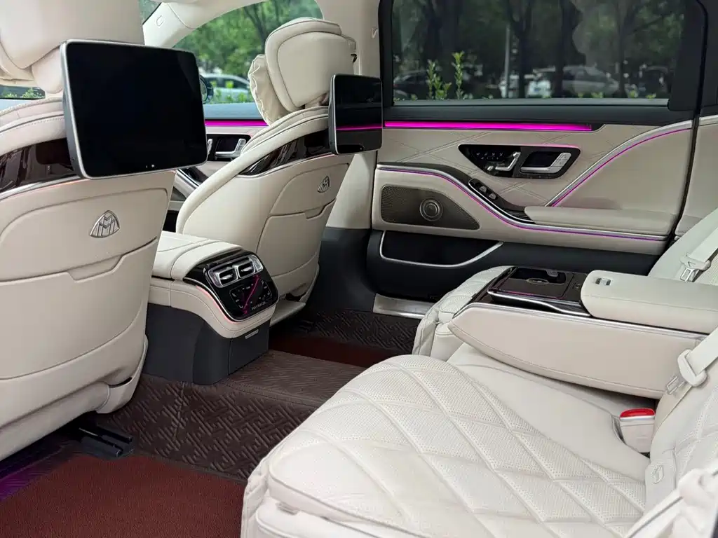 Mercedes-Benz S-Class 2024 — фото 13
