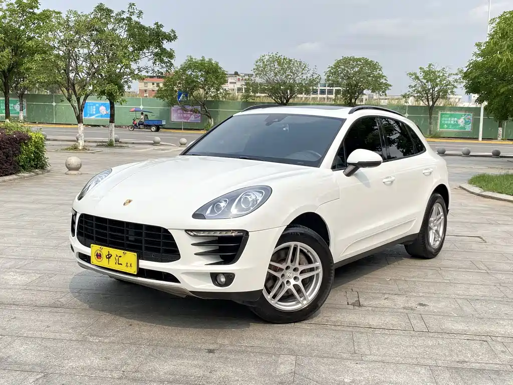 Porsche Macan 2018 — фото 1