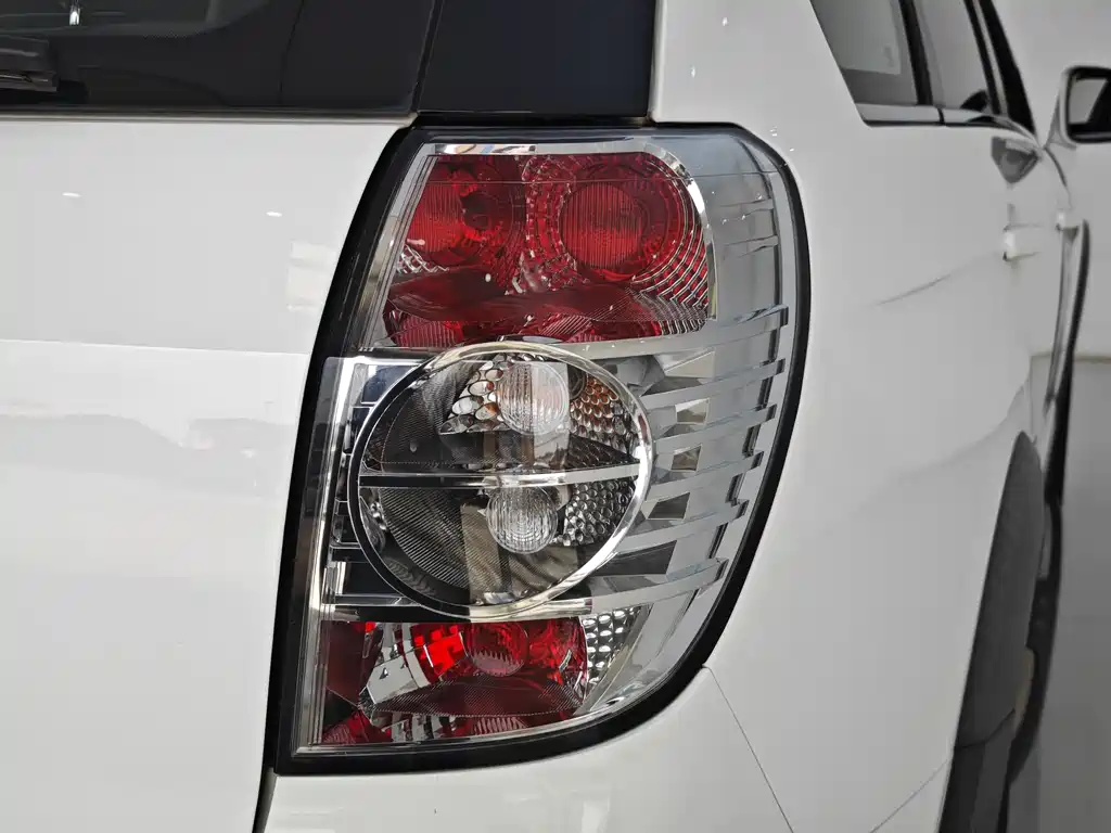 Chevrolet Captiva 2013 — фото 24