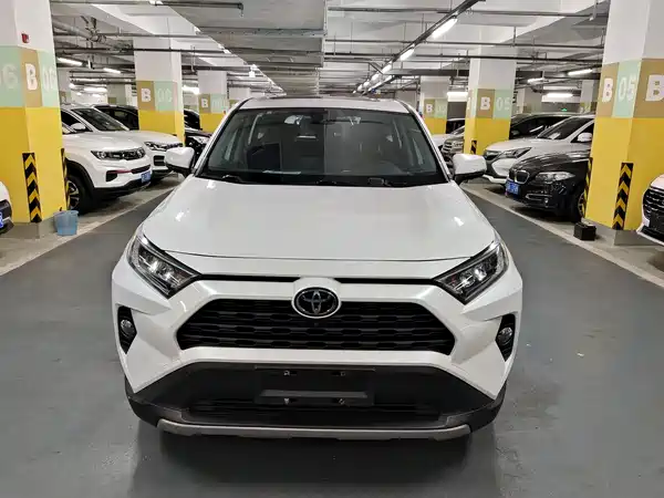 Toyota RAV4 2021