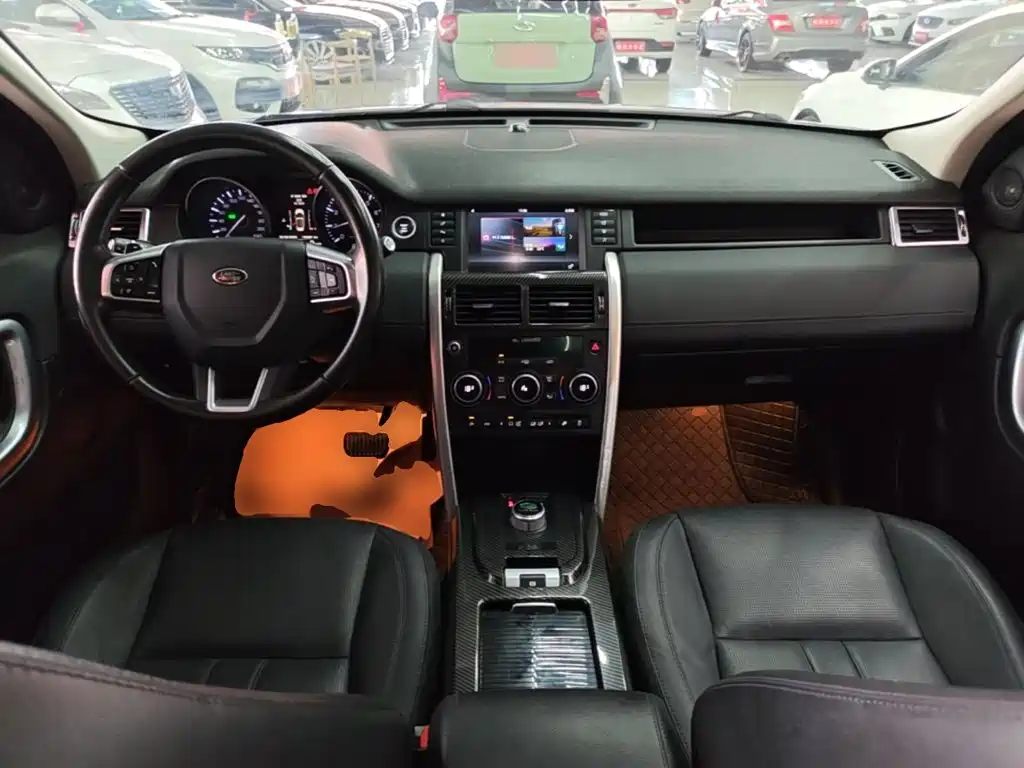 Land Rover Discovery Sport 2016 — фото 10