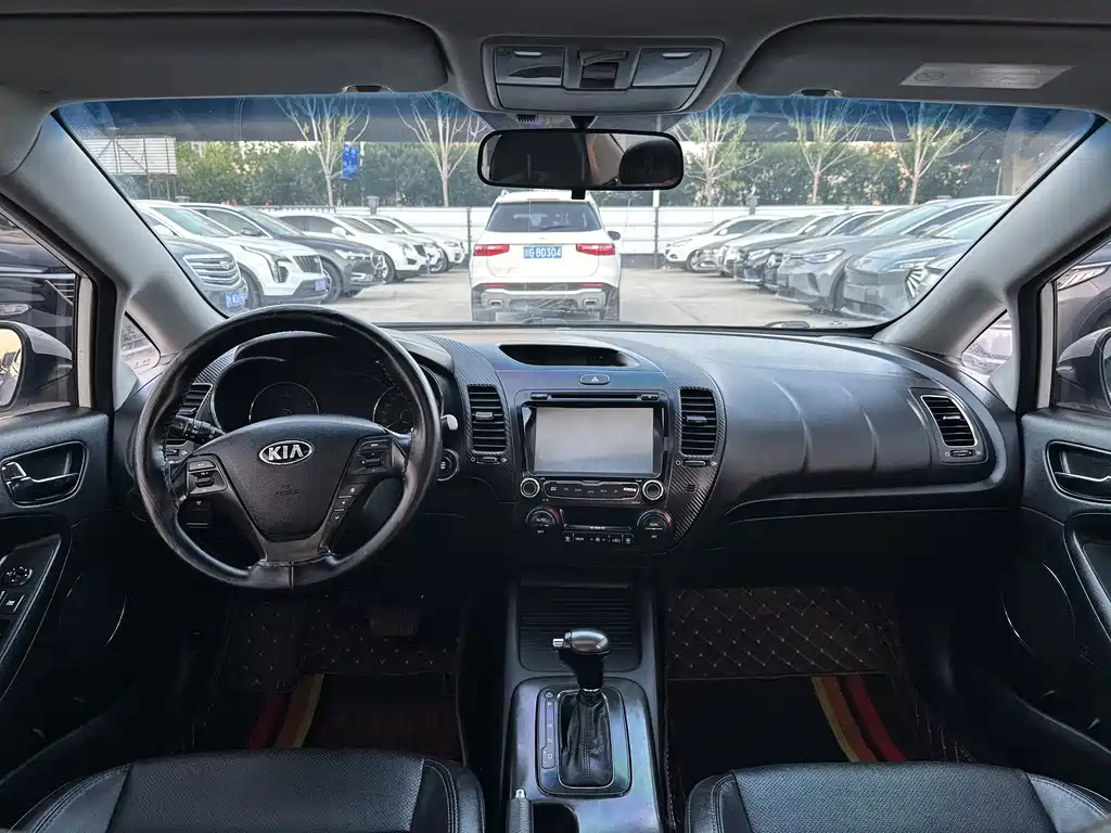 Kia K3 2013