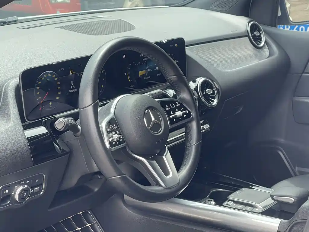 Mercedes-Benz B-Class 2020