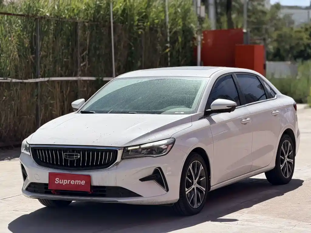 Geely Emgrand 2024