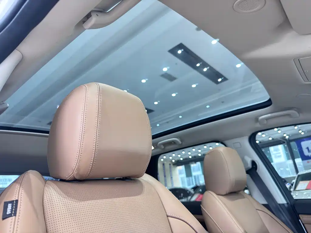 Land Rover Discovery Sport 2024 — фото 13