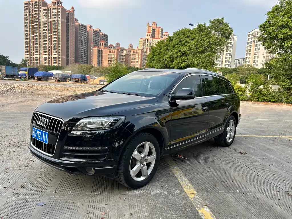 Audi Q7 2011